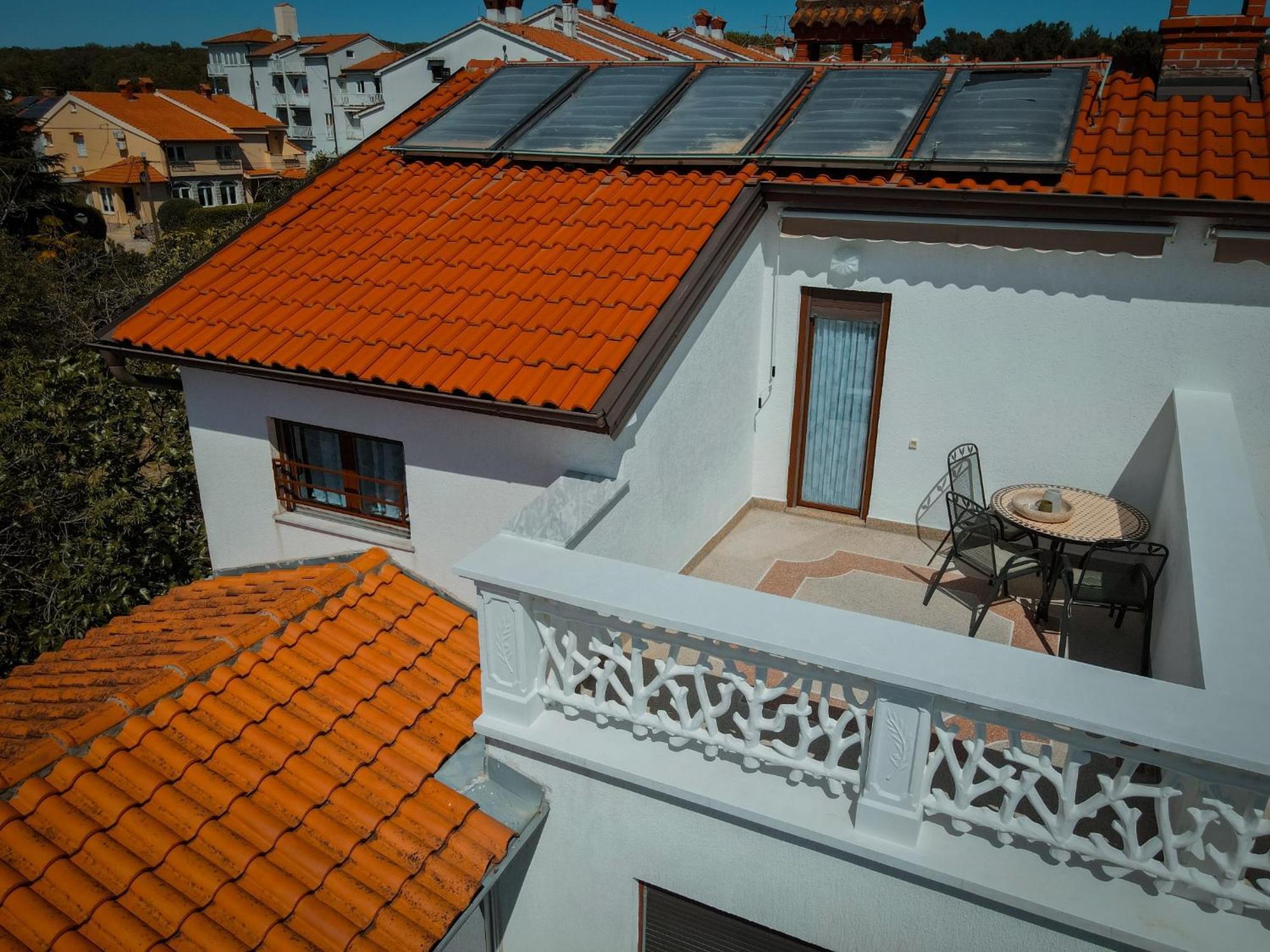 Apartments Marija Nada Malinska Exterior foto